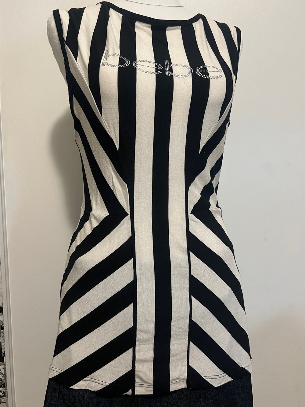 Rare XL bebe archival Y2K rhinestone longline top - Picture 2 of 8